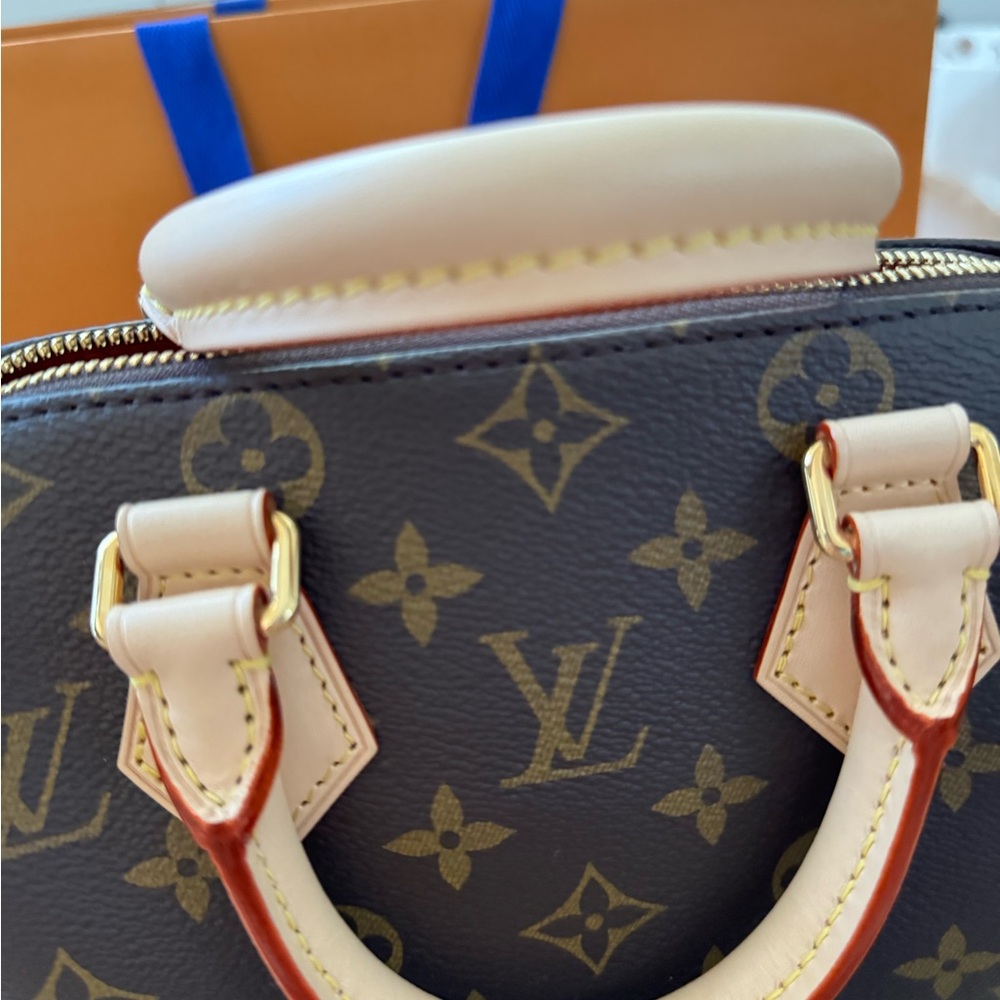 LV Speedy Bandouliere 20 - Picture 3 of 16